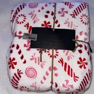 Rachel Roy full/queen  Candy Cane Plush Blanket